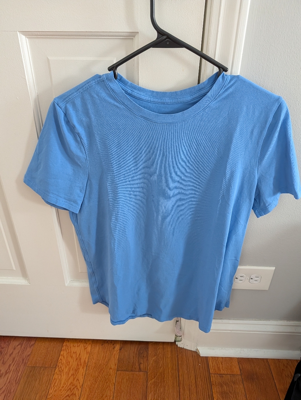 Lululemon Love Crew Shirt Size 6